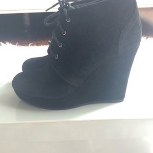 Jessica Simpson JS-Catcher booties